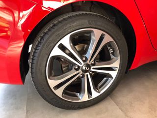 Kia Ceed / cee'd Sportswagon 2016 PANORAMA 1,6 CRDi GT LINE 136ps-thumb-18