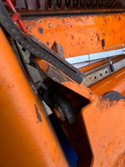 Εκχιονιστικά Unimog 2002 Αλατιέρα 2 κυβ. Με υδραυλική αναδίπλωση εσωτερικά-thumb-7