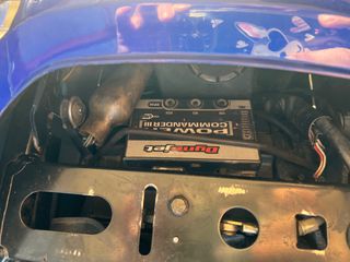 Honda CBR 1100 XX Super Blackbird 2004 Injection-thumb-4