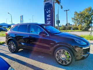 Porsche Cayenne 2016 S 420ps e-Hybrid-thumb-3