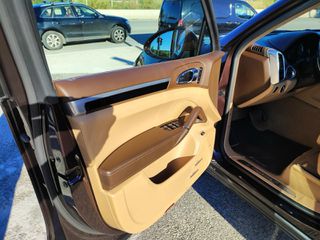 Porsche Cayenne 2016 S 420ps e-Hybrid-thumb-13
