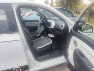 Renault Twingo 2017-thumb-5