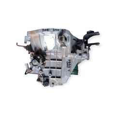 Σαζμαν Touota Yiaris 1000cc