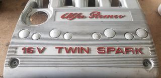 ΠΛΑΣΤΙΚΟ ΚΑΠΑΚΙ ΜΗΧΑΝΗΣ  ALFA ROMEO