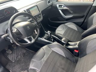 Peugeot 2008 2015 1.6 HDI ALLURE GRIP CONTROL-thumb-16