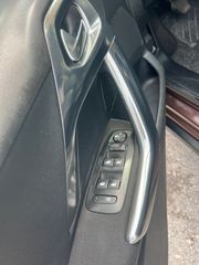 Peugeot 2008 2015 1.6 HDI ALLURE GRIP CONTROL-thumb-17