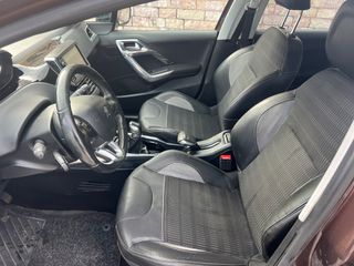 Peugeot 2008 2015 1.6 HDI ALLURE GRIP CONTROL-thumb-20