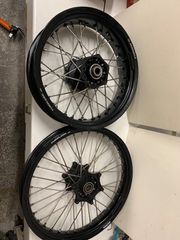 KTM ADVENTURE 1190 -1190 R 1290 SUPER ADVENTURE S & 1290 SUPER ADVENTURE R από 2013 μοντέλο έως και 2023   διάσταση 21¨ 18΄