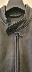 Dainese, classic & minimalist design-thumb-4