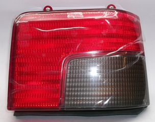 Φανάρι Οπίσθιο Δεξί Πλήρες - Peugeot 205 (09-90==>) - Yorka 0182010066