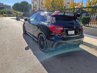 Mercedes-Benz A 45 AMG 2014-thumb-6