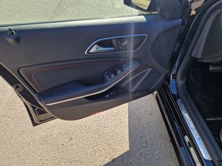 Mercedes-Benz A 45 AMG 2014-thumb-13