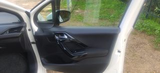 Peugeot 208 2015 1.6 BLUEHDI-thumb-10