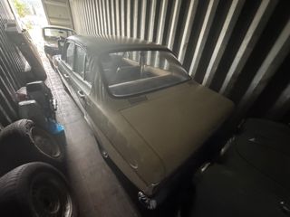 Ford Escort 1969 MK1 4 door-thumb-2