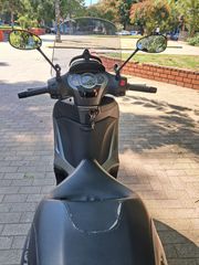 Piaggio Beverly 300 2019-thumb-8