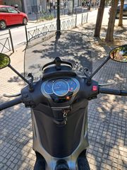 Piaggio Beverly 300 2019-thumb-9