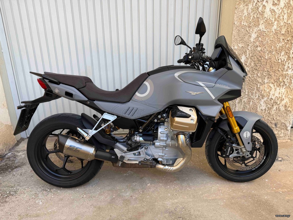 Moto Guzzi V 100 2022 Moto Guzzi Mandello V100 S - Navale
