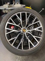 Porsche Taycan '21-thumb-2