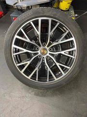 Porsche Taycan '21-thumb-5