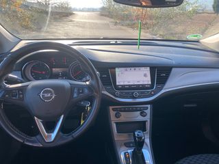 Opel Astra 2019-thumb-16