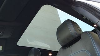 Jaguar E-Pace 2019 R-Dynamic 4X4 AUTOMATIC..!!!-thumb-17