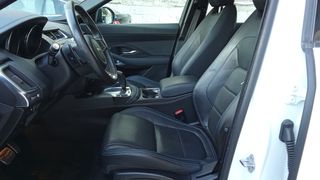 Jaguar E-Pace 2019 R-Dynamic 4X4 AUTOMATIC..!!!-thumb-12