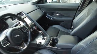Jaguar E-Pace 2019 R-Dynamic 4X4 AUTOMATIC..!!!-thumb-13