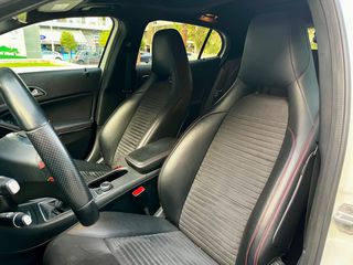 Mercedes-Benz GLA 200 2014 AMG line/ Panorama - KDP Garage-thumb-20
