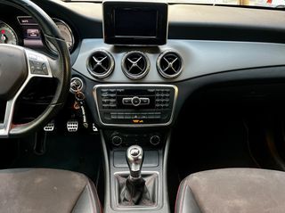 Mercedes-Benz GLA 200 2014 AMG line/ Panorama - KDP Garage-thumb-31