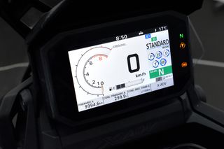 Honda X-ADV 2022 750 DCT ABS-thumb-2