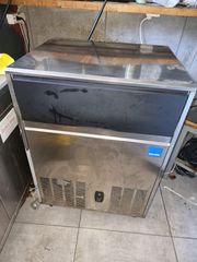 ICEMATIC CS90 - 90Kg - Παγομηχανές με αποθήκη - Παγάκι Συμπαγές - Με Σύστημα Ψεκασμού