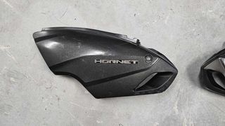 ΠΛΑΣΤΙΚΟ ΑΡΙΣΤΕΡΟ HORNET PC41 CB600 HORNET ΣΕΛΑΣ ΡΕΖΕΡΒΟΥΑΡ MotorDMS!!!