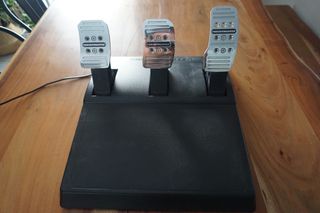 Thrustmaster TMX Τιμονιερα+3πλα πετάλια PC, XBOX