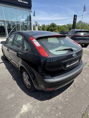 Ford Focus 2005 FOCUS 2.0 GHIA-thumb-2