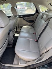 Ford Focus 2005 FOCUS 2.0 GHIA-thumb-9