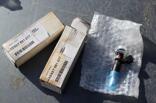 BMW E60 E81 E90 E91 E92 E93 E82 E84 E87  MPEK BENZINHS GNISIO KAINOURGIO 13537561277