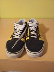 Vans-thumb-2
