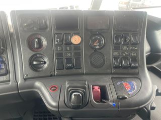 Scania 2002 R 164-thumb-12