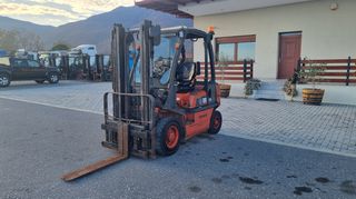 Nissan 2000 2 ΤΟΝ