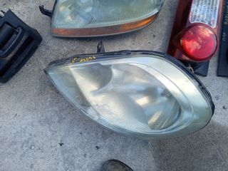 Φανάρι εμπρός Reno traffic 2005 55 euro το ενα