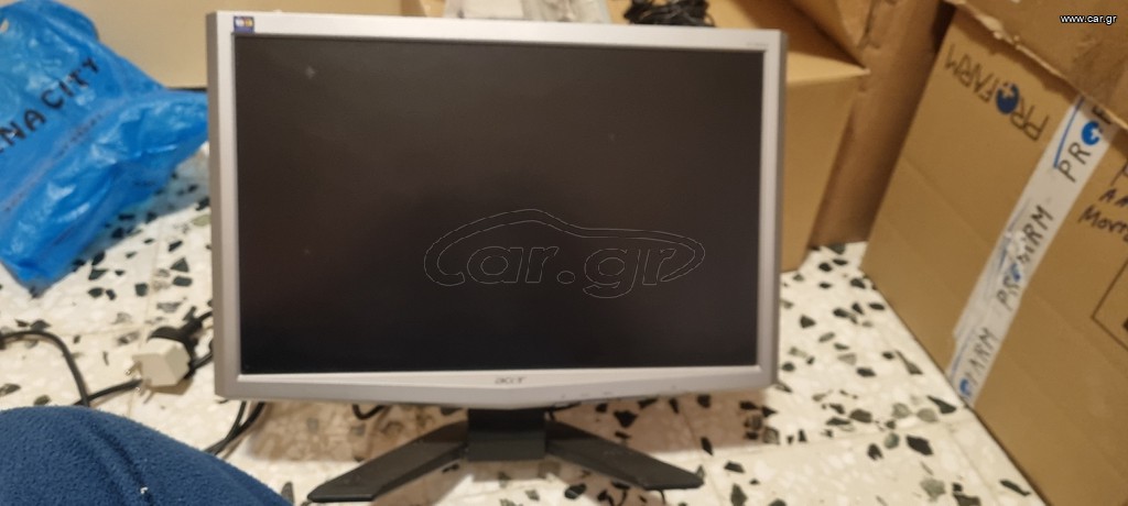 Οθόνη acer και δώρα καμερα και μίνι ηχεία
