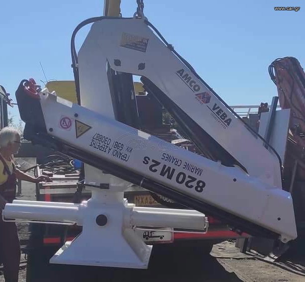 Γερανοί Ferrari 2024 Amco veba 820 marine