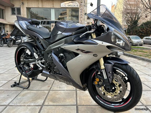 Yamaha YZF-R1 2004