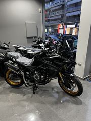 Voge DS525X 2026 BLACK KNIGHT ΜΕ 18 ΑΤΟΚΕΣ ΔΟΣΕΙΣ-thumb-1