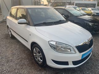 Skoda Fabia 2015-thumb-12