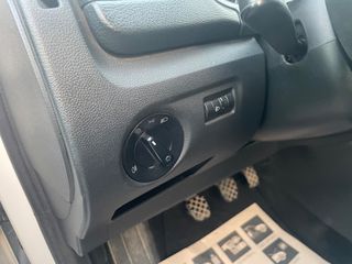 Skoda Fabia 2015-thumb-15