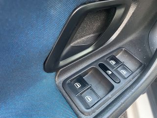 Skoda Fabia 2015-thumb-16