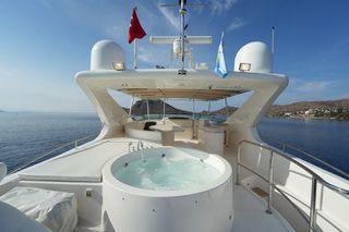 Yacht 2009 MAJESTY 88 NINASSEA BROKER PORTOHELI