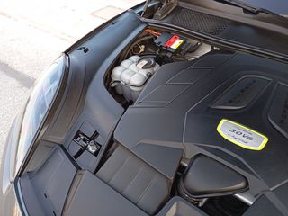 Porsche Cayenne 2022 COUPE S E-HYBRID PLUG IN FULL EXTRA-thumb-69
