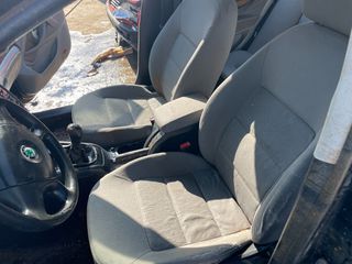 SKODA OCTAVIA 5-thumb-3